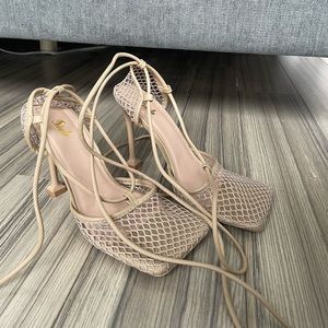 Women’s heels size 37